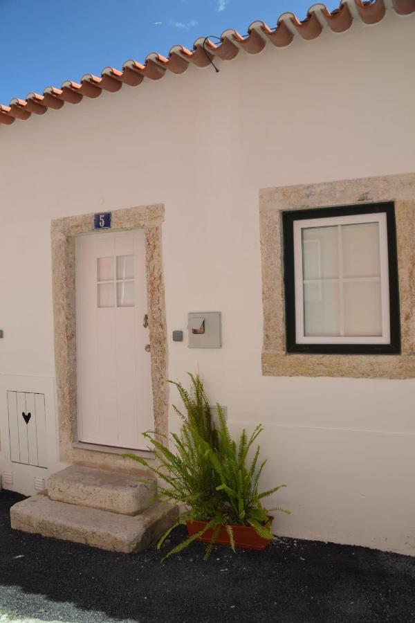 Classic Lisbon Homes: Bright & Central In Belem Экстерьер фото